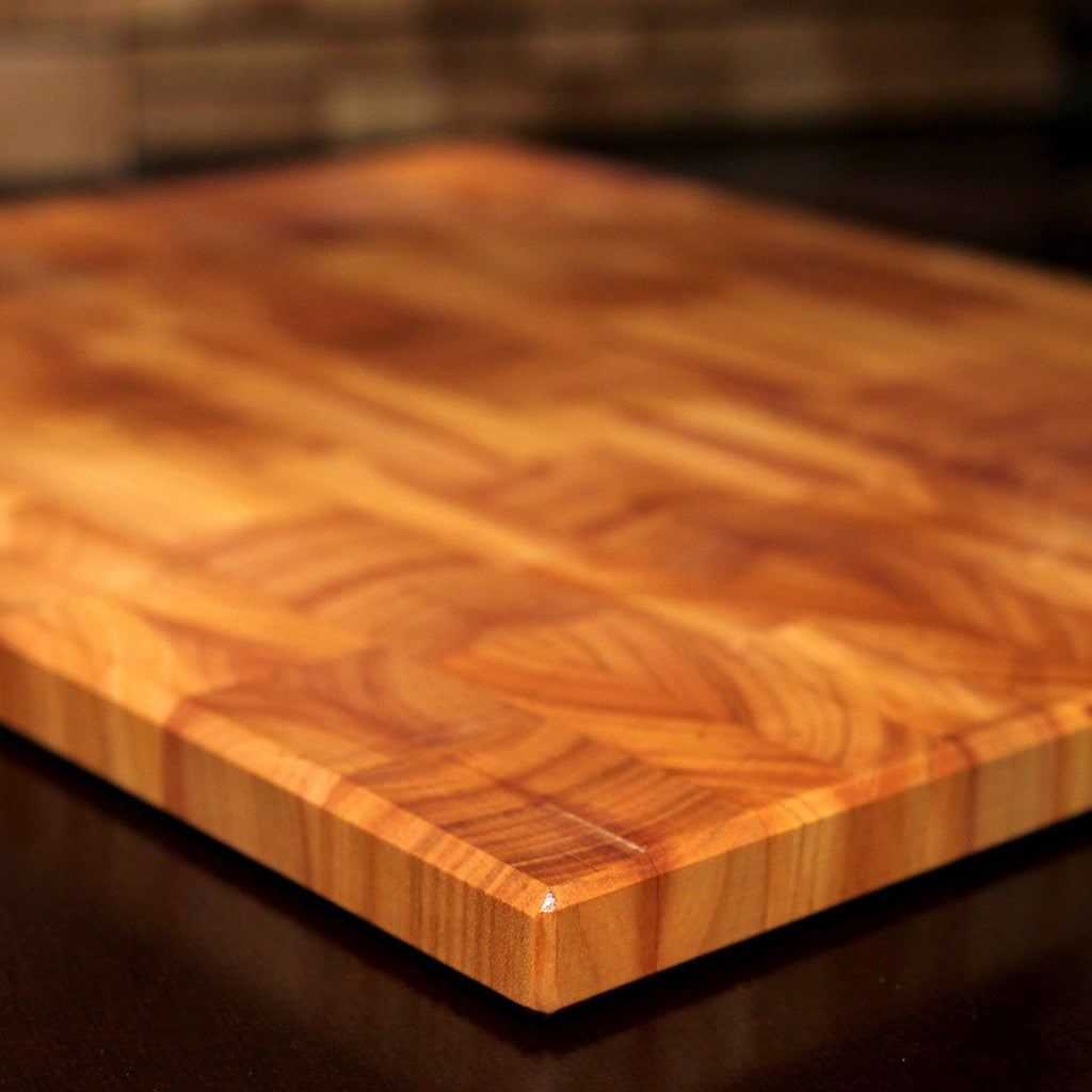 Premium end grain construction, handcrafted in Germany
