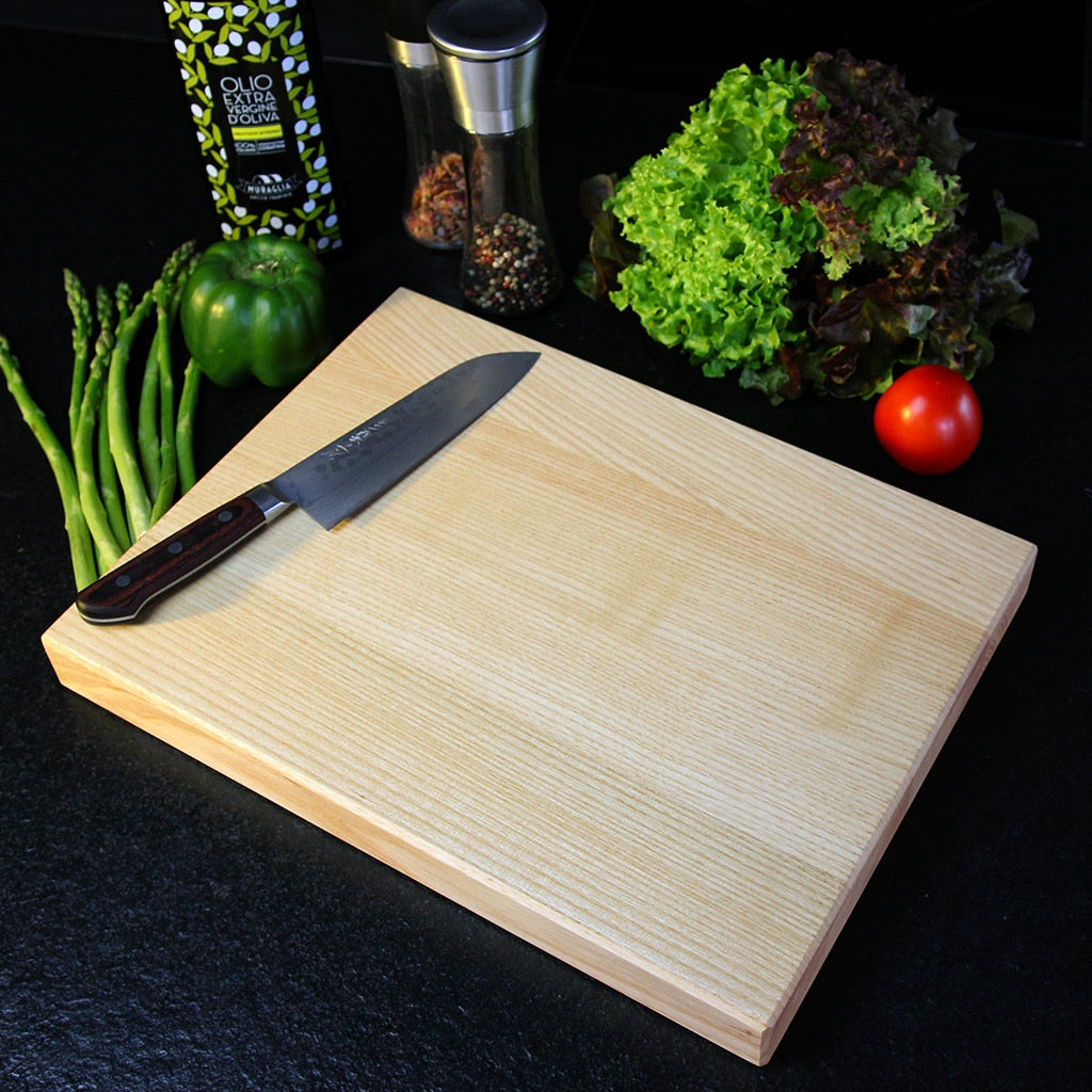 Fabriqué en bois de frêne massif
