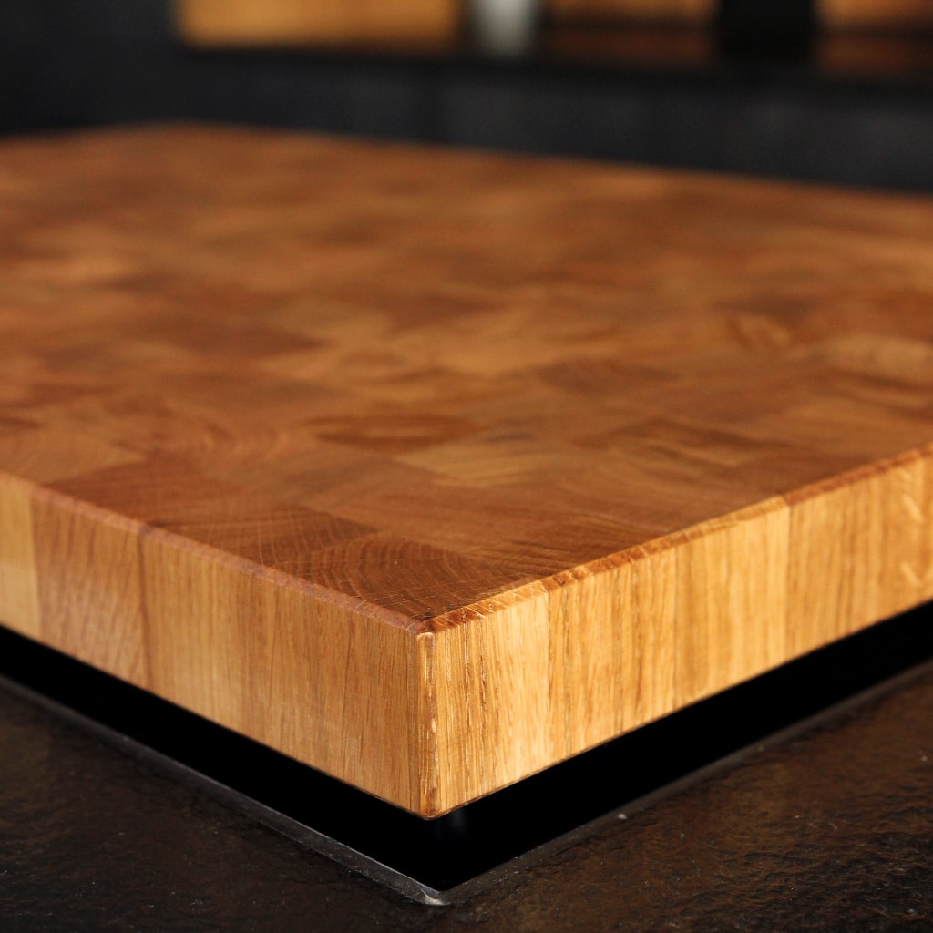 end-grain-wooden-hob-cover-oak-detail