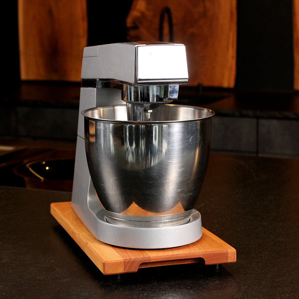 kenwood-cherry-slider-board-recessed-grip