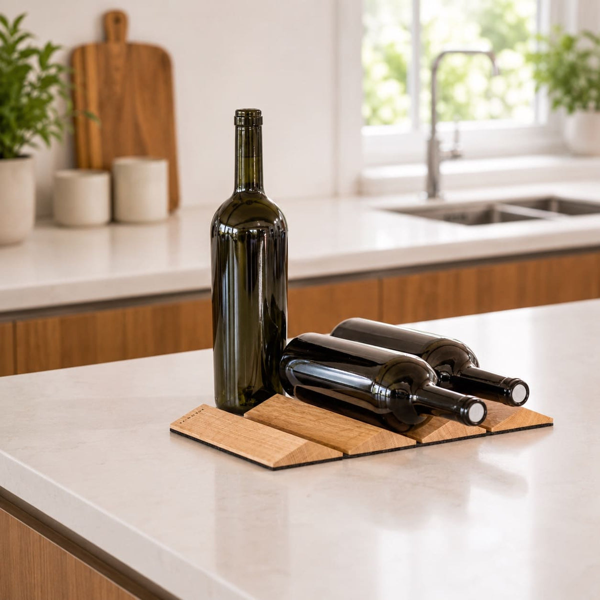 WEINBERG oak wine rack with bottles